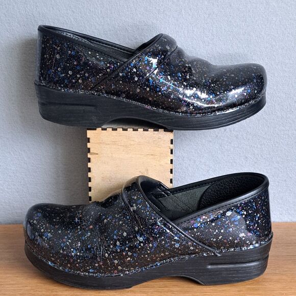 Dansko Women’s 41 US 11 Paint Splatter Patent Leather Comfort Clogs Shoes - Picture 5 of 10